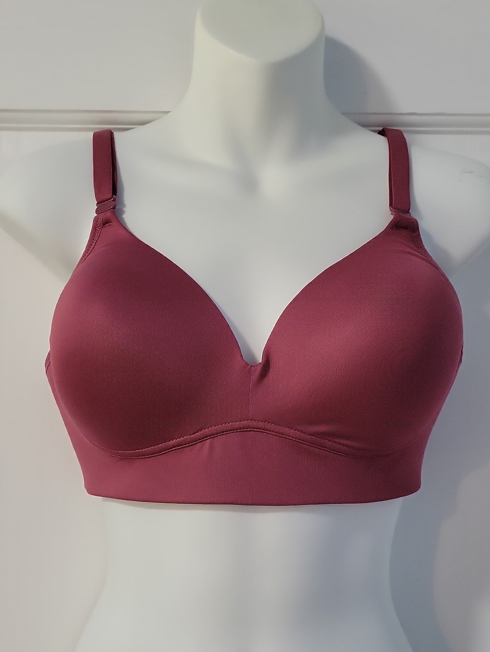 Warner's Wireless Molded Bra in Rosewood
